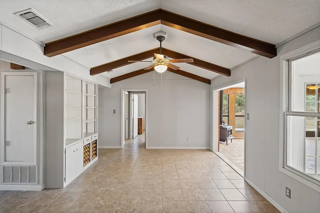 2942 Ranch Road 2766 photo 4