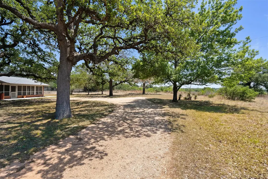 2942 Ranch Road 2766 photo 13
